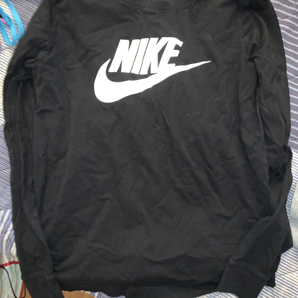 Nike Men's Black Crewneck Sweater